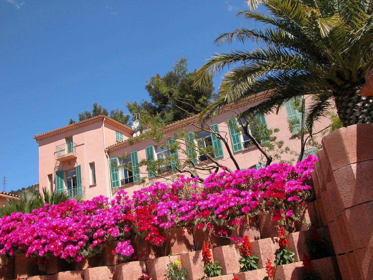 Domaine Des Gueules Cassees 3* La Valette-du-Var