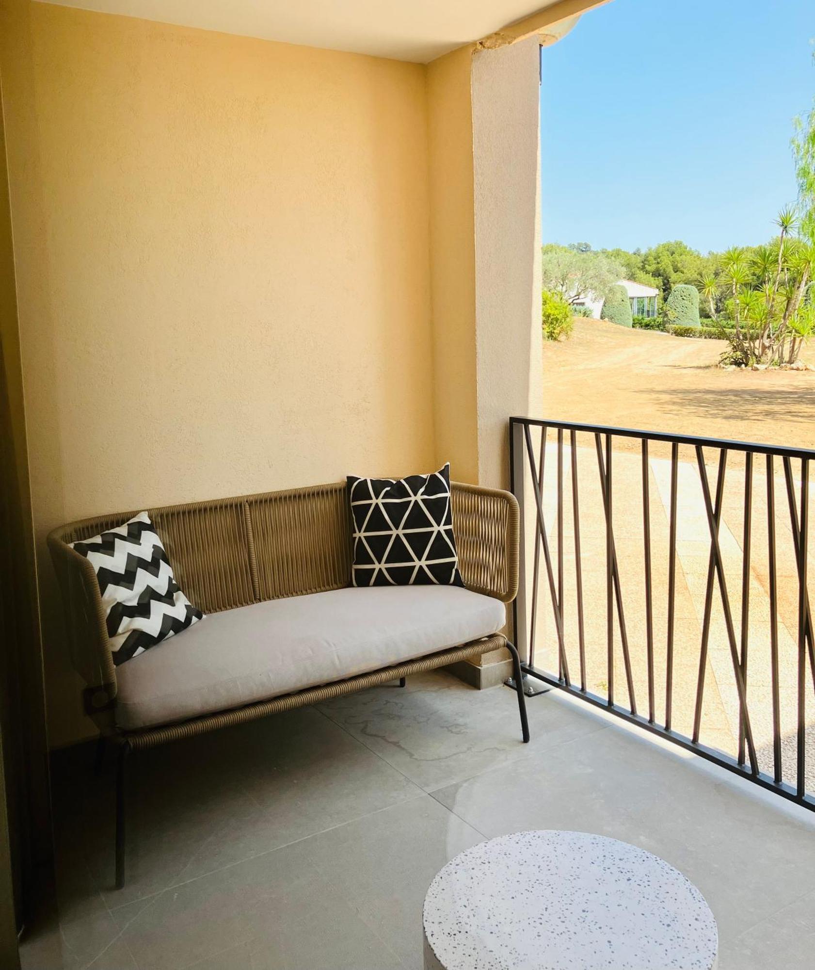 Domaine Des Gueules Cassees Hotel